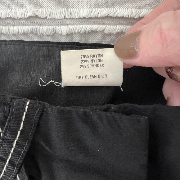 Cache Women's Y2K Black Low Rise Cropped Flared Stretchy Pants - Size 2 - Picture 5 of 8